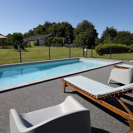 Calme Campagne Piscine Lejlighed